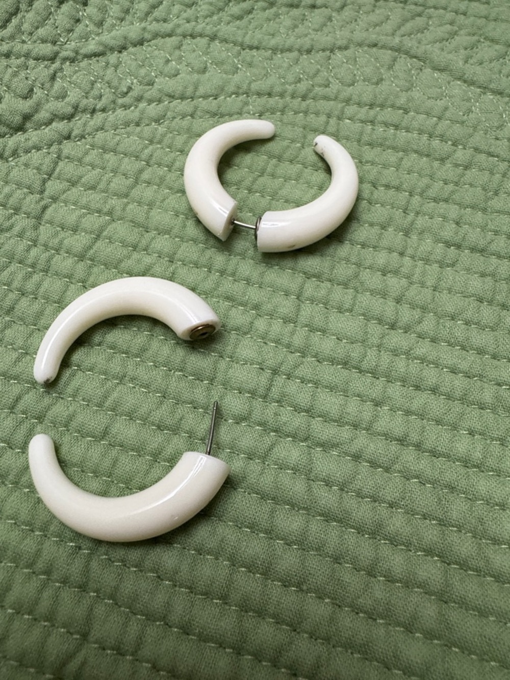 Costume bone like earrings - Women Jewelry - Picture 2 of 2